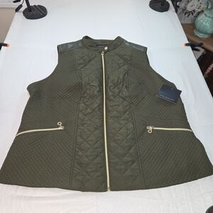 NWT Marc New York Dark Olive Green Quilted Vest with Gold Accents. Size 2X. PPCP